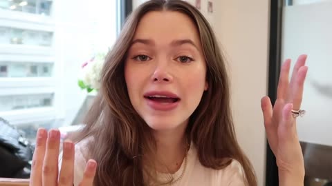 6 Ways You're Doing No-Makeup Makeup Wrong