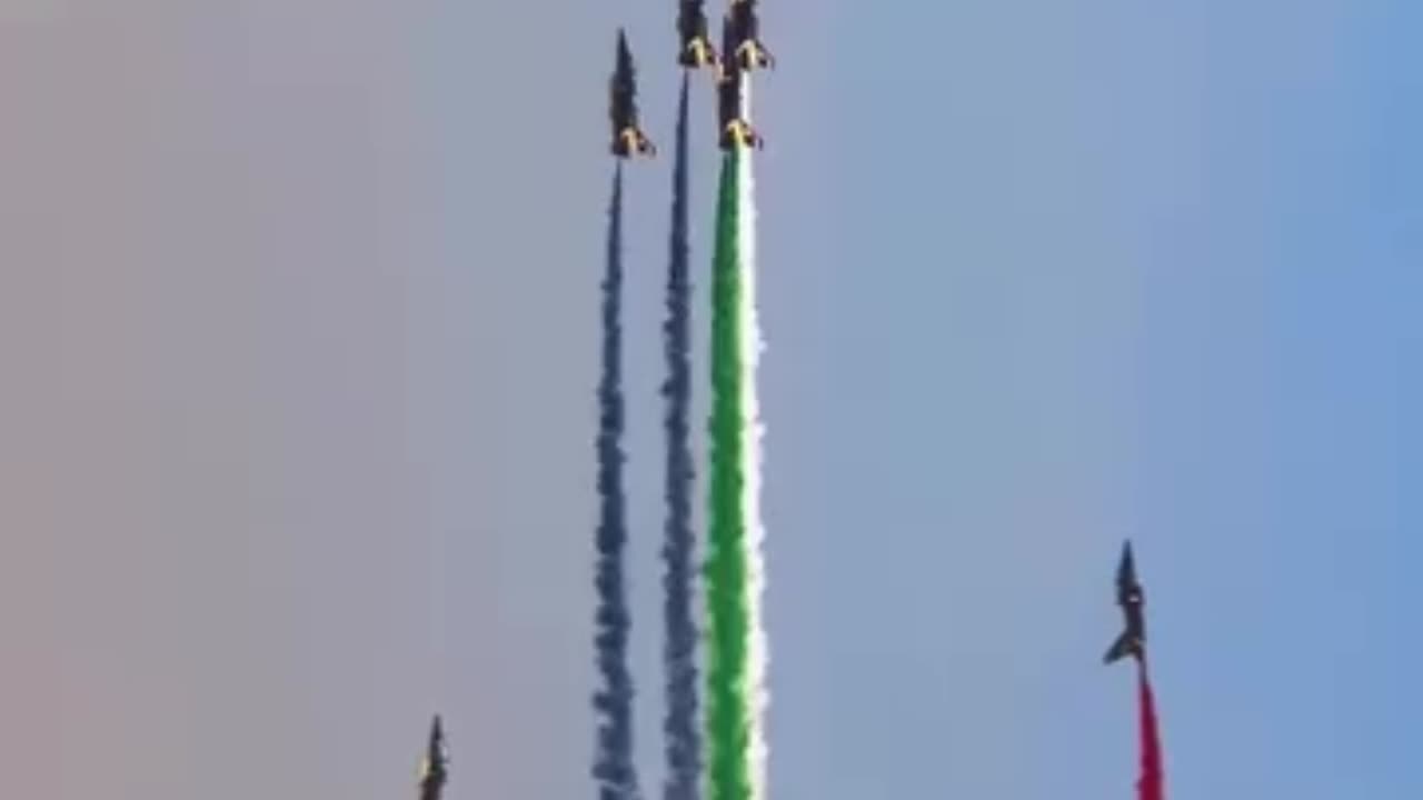 Epic Fighter Jet Air Show Formation (شاندار فائٹر جیٹ ایئر شو