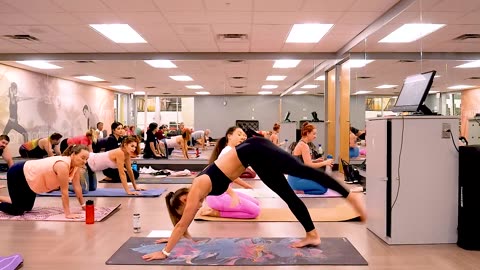 60 Min Yoga HIIT