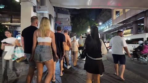 Bangkok Nightlife Scenes - Walking tour 2025