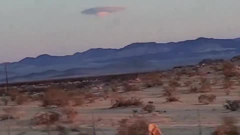 1KM Long UFO Seen Over Mountain Range Heading Towards Nellis AFB