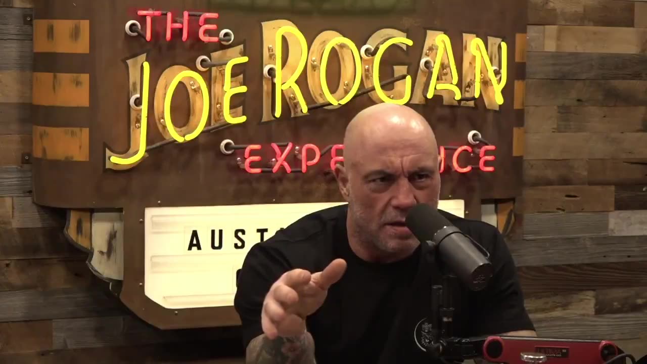 Elon Musk: The “Phone” Will Die—And AI Will Replace Everything