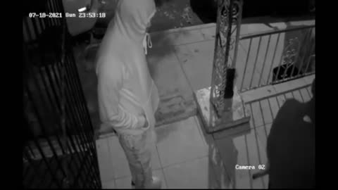 Philadelphia Black Armed Thugs Shoot Up House