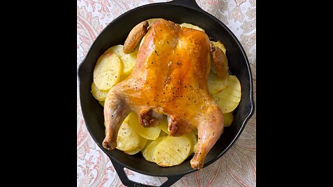 THE BEST Crispy Spatchcock Chicken & Potatoes EVER Easiest One Pan Dinner