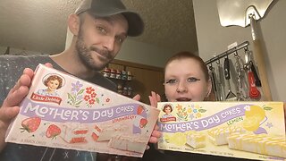 Little Debbie Mothers Day Cakes (Strawberry and Lemon) Taste Test
