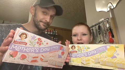 Little Debbie Mothers Day Cakes (Strawberry and Lemon) Taste Test