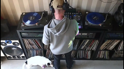 Dj Grizzly Live Hardhouse/hard Techno/Rave (with digital Vinyl)