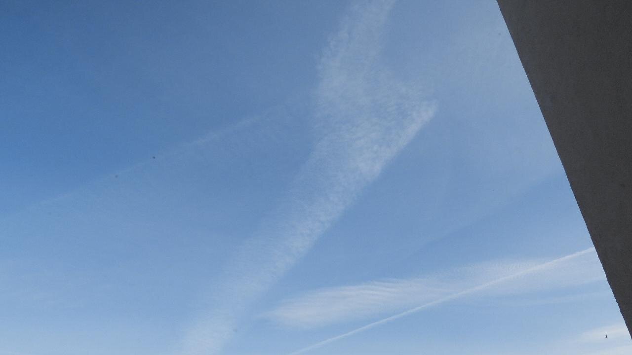 06.May.2025 (1700 to 1800) NEUK - Geoengineering Footage - Vid. 6 (of 70GB)