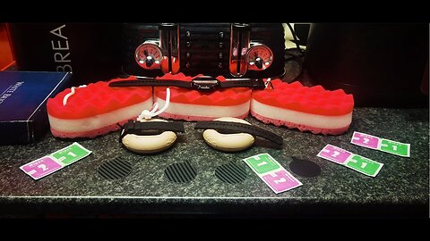 ALIEXPRESS CHINA SMARTWATCH ⌚ CARBON FIBER BACK & STRAP, SILCONE HAND ✋ GRIPS & SOFT BATH SPONGES 🛁🧽