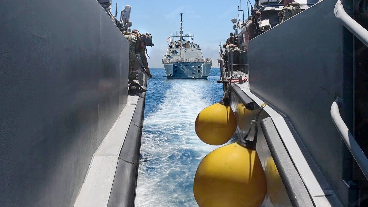 Extreme US Technique to Transfer Tons of Cargo Between Ships at Sea
