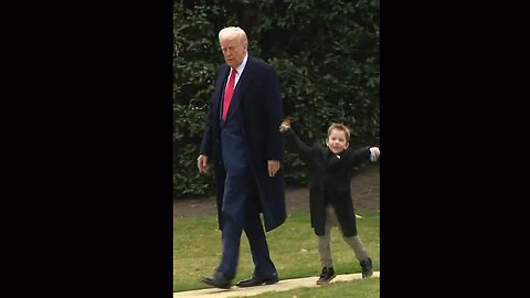 Little X Musk Steals the Spotlight Walking Hand-in-Hand with Trump to Marine One