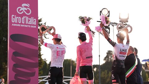 ¡El ciclista Isaac del Toro consigue el segundo puesto en el Giro d'Italia!