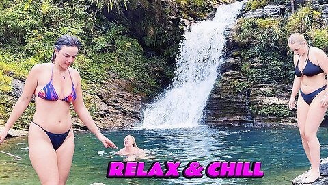 New Year Cheers: Brave Cliff Jumps & Relaxing Moments at Asia’s Stunning Waterfall | Ha Giang Loop