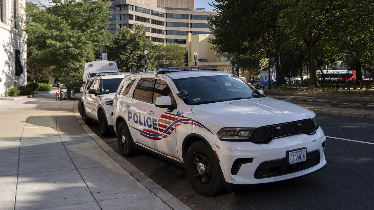 Fox News Tonight (Full episode) - Monday, August 11