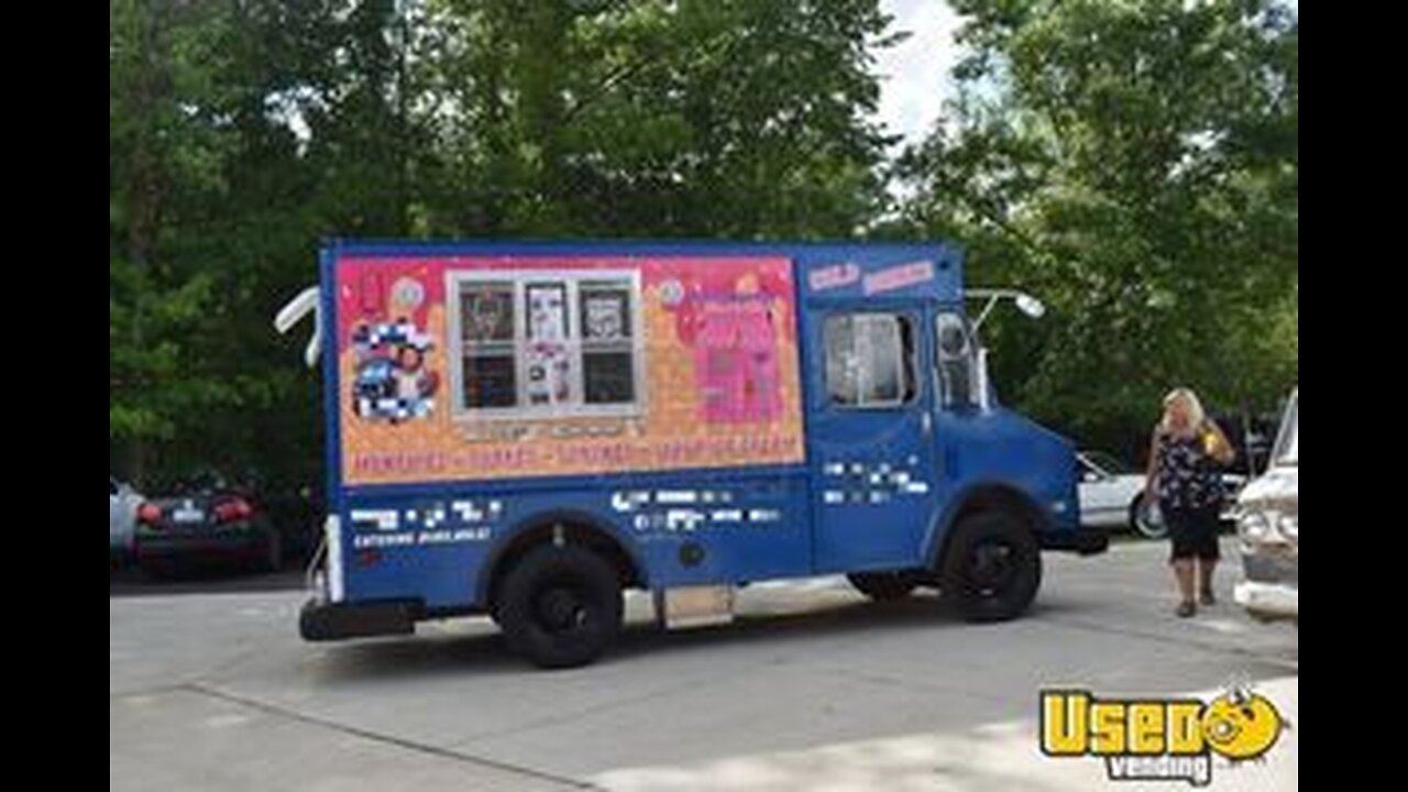 13' Chevrolet P30 Diesel Ice Cream Truck Turnkey Mobile Snack Vending Unit for Sale in Michigan!