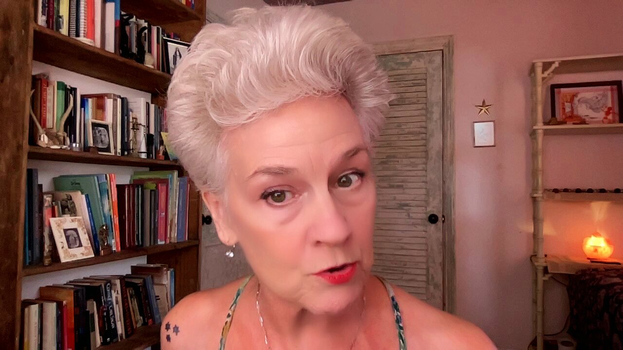 Lady Melody reads Mary Poppins-episode 12