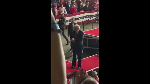 When the president dances better than you at the club 😳🔥