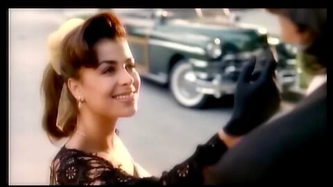 SEASON 2:233 The Crush of Paula Abdul