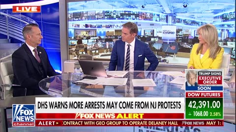 ICE responds to AOC's bold threat after Dems STORM facility