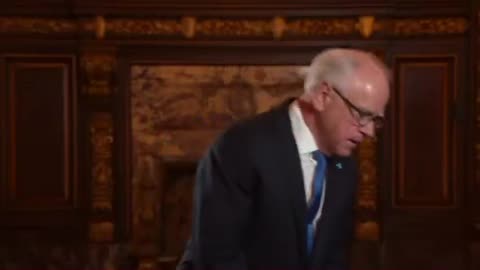 Tim Walz Livestream Meltown: Declares War on ICE After They Started Enforcing the Law in MN