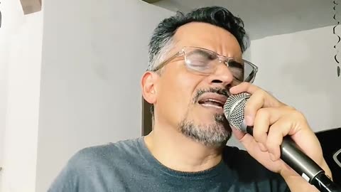 Dr. Fredy Portillo: Noche de Karaoke 24/5/2025