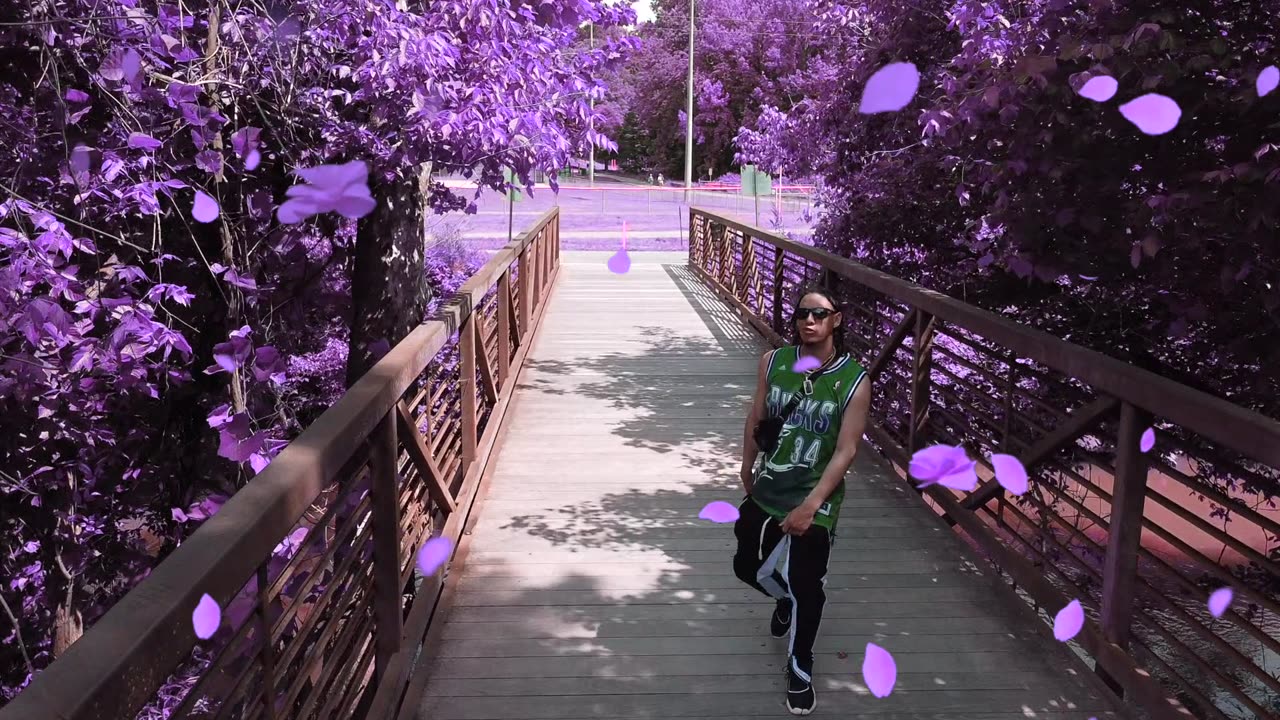SkinnyFlackoo - Throw It Away (Official Music Video)