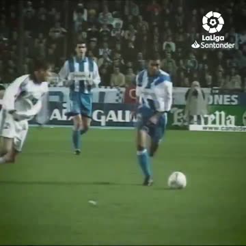 Who did Lionel Messi give the shirt to at the end of the match? The great Djalminha.