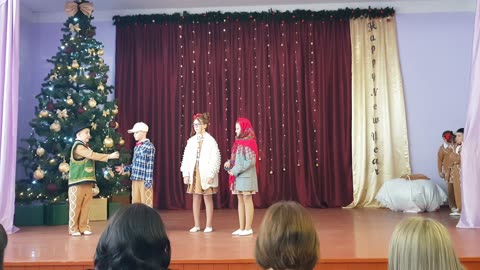 Clasele 4 A și 4 B Concert Vine Anul Nou 1/8 Vancicăuți 19 decembrie 2025