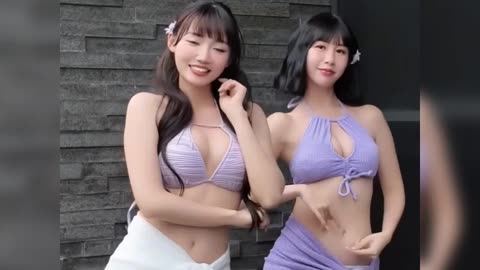 Hot tiktok - two girls dancing extremely cute and lovely