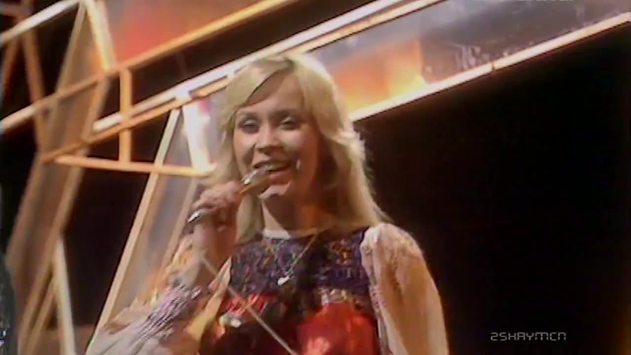 ABBA - Waterloo = TOTP Christmas 1974