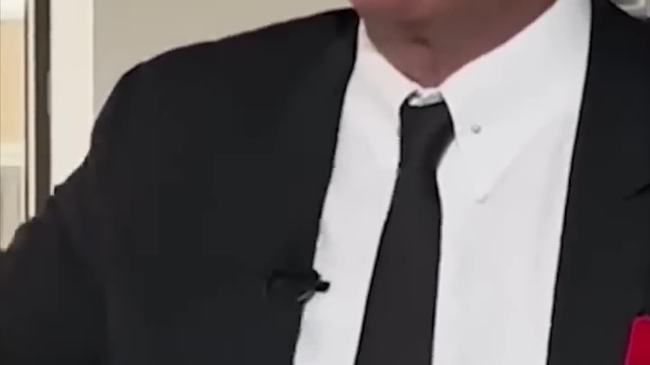 Kevin O'Leary Humiliates AOC
