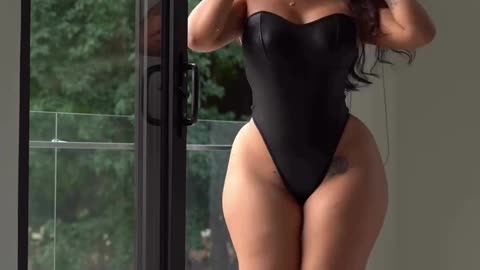 🌶️ Sexy In Black 💯👌