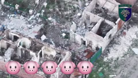 Bomber Drone Called In To Deal with 5 Russian Soldiers Hold Up in Ruins