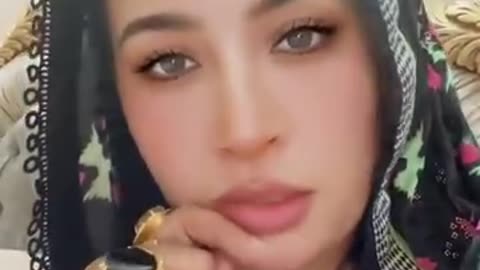 ڈاکٹر نبیحہ کی شادی اور چالیس تولہ سونا لوگوں کو کیا پیغام دۓ رہی