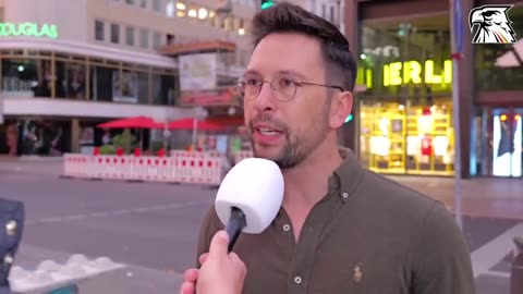 Abgeklebt und abgeräumt: Berliner Polizei entfernt Mahnmal für Opfer der Masseneinwanderung!