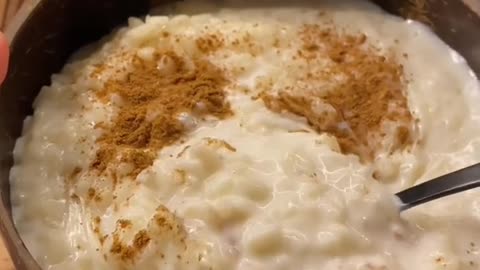 Creamy Rice Milk Pudding Perfection! 🥛