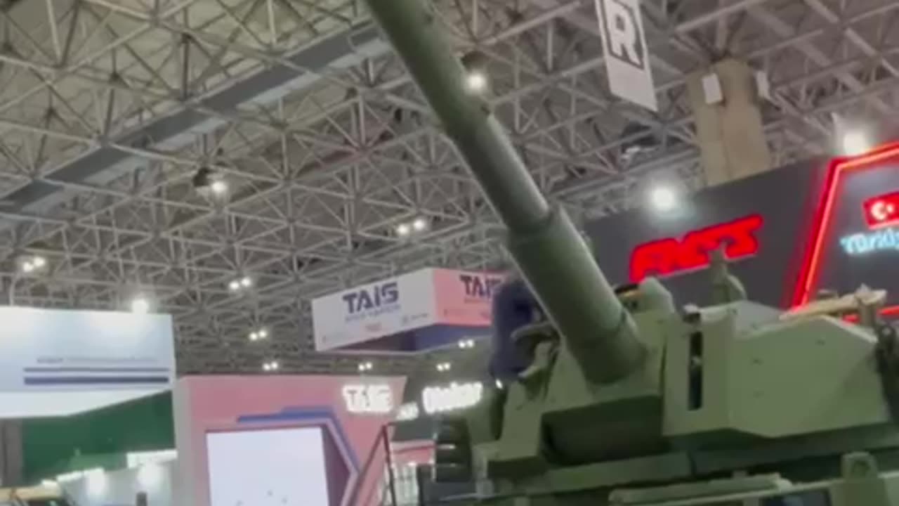 Tank Kaplan MT vybavený 105 mm vežou Cockerill 3105