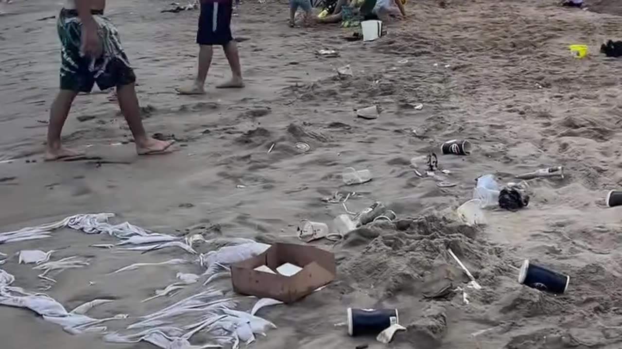 I have never in my life seen Coney Island so dirty. how can you come to the beach