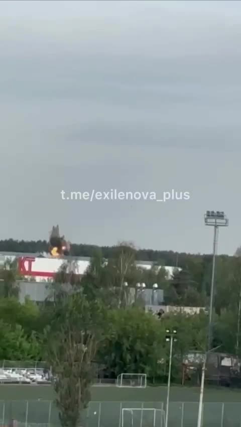 Moscow Attacked by Over 115 Drones Overnight and Continues into Next Day