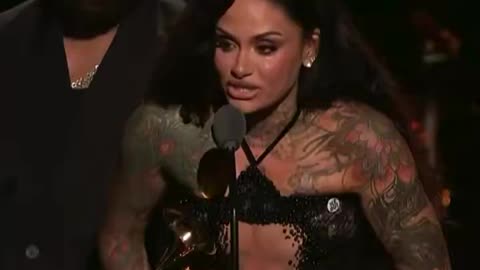 Grammy Award Winner Shouts “F*ck ICE!” During Acceptance Speech