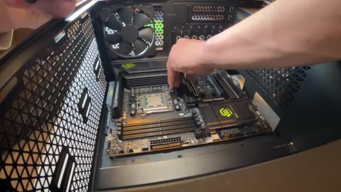 Building a PC... IDK What I'm doing