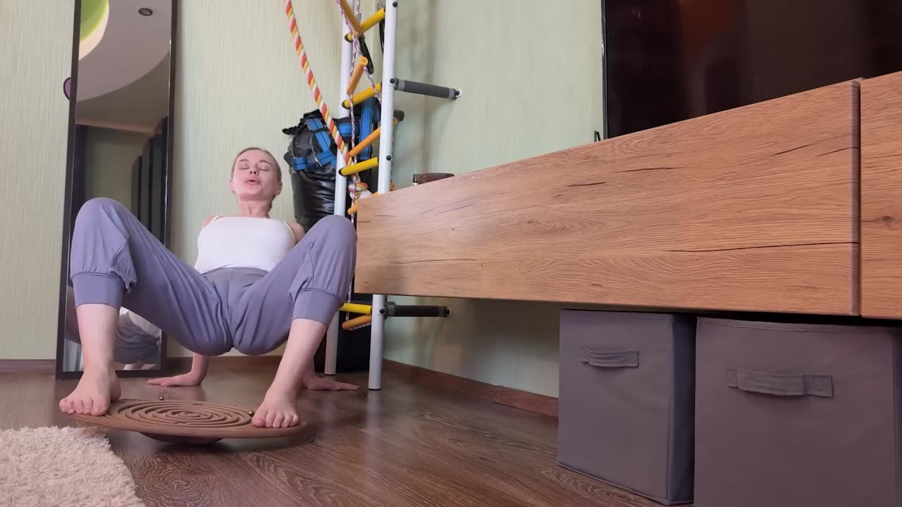 Flexibility 2-Minute Routine _ Daily Stretching