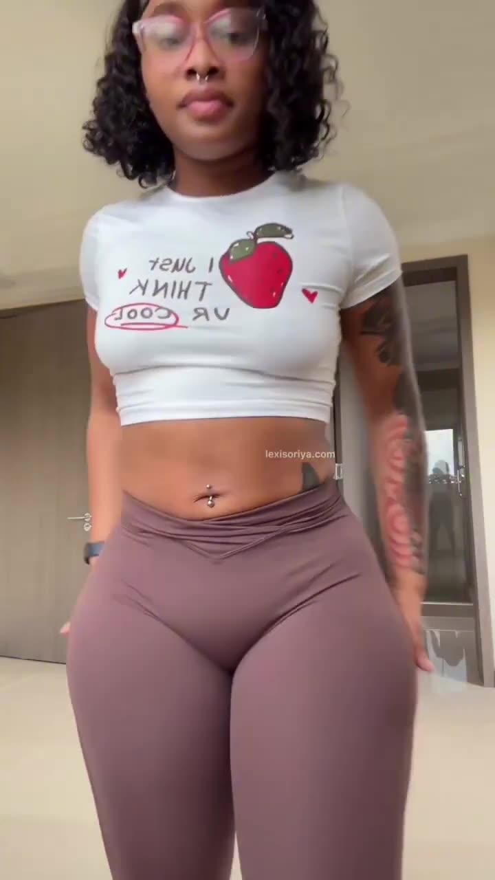 Sexy Hot Thots Goth Twerking for Daddy