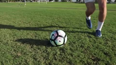 Incredible: 5 MOST BASIC SOCCER/FOOTBALL SKILLS for BEGINNERS