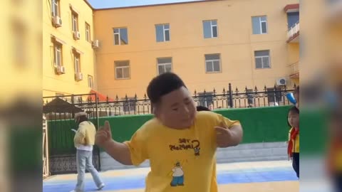 Super cool boy dancing - Little talent
