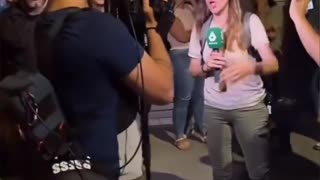 One of most beautiful videos ever. This is how Spanish patriots treat mainstream