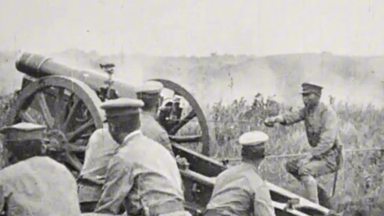 High speed study of a Japanese Type 38 15cm howitzer firing on maneuvers in 1922