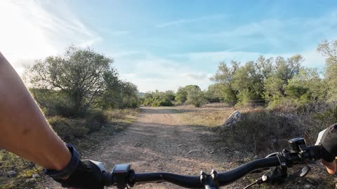 e-BIKE RIDE na MS, Portugal - Arrabida BamaLAMA S06E18 8th of NOV 2K25 pt 21