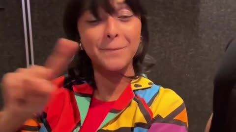 Yohani- Beautiful Singer with a Beautiful Voice