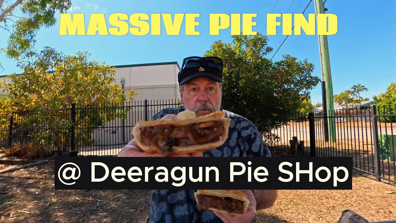 Deeragun Bakery Pie Review | Massive Bacon Cheese & Steak Mushroom Pies in Townsville 🇦🇺